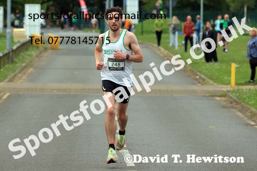 Clive Cookson 10k Road Race, 2024 Clive Cookson 10k Road Race, Whitley Bay.  Photo: David T. Hewitson/Sports for All Pics